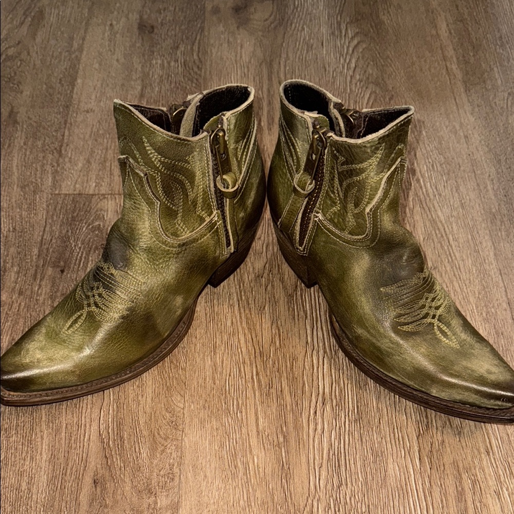 FreeBird Olive WOLFIE booties